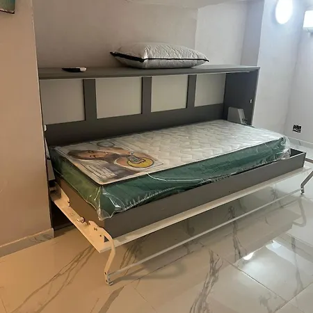 Apartment Montesilvano 3 In Rione Sanita